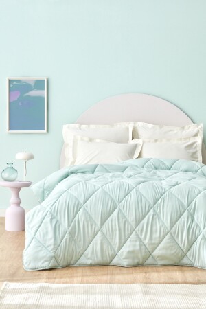 Grimes Microfiber Double Quilt Mint 160. 22. 08. 0010 - Sarah Anderson