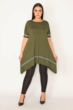 Große, asymmetrische Tunika mit Khaki-Streifen für Damen in großen Größen 65n23133 - Şans