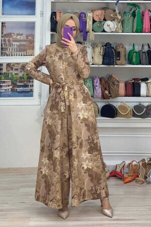 Güğüs Kısmı Gizli Düğmeli Bel Kuşaklı Baskı Desenli Tulum 3486 Vizon - Bym Fashion