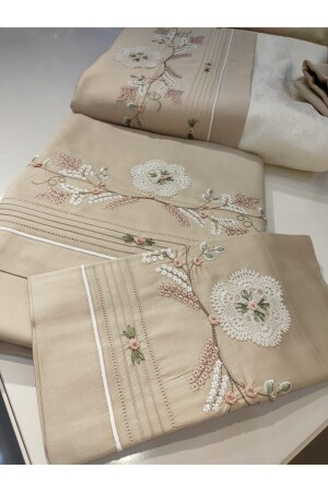 Handcrafted Needle Lace, Rococo, Embroidered Pique and Duvet Cover Set Consists of 7 Pieces. 00405801 - A.E