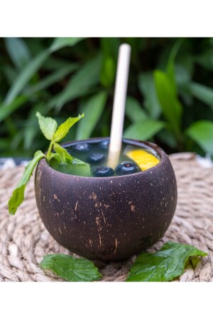 Handmade Coconut Cup And Bamboo Straw - Las Frutas