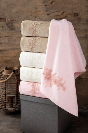 Hazal 6-Piece Guipure Velvet Towel | - Güvenal