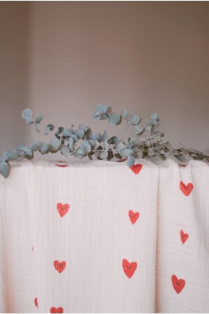 Heart Patterned Muslin Blanket muslin blanket - boia living