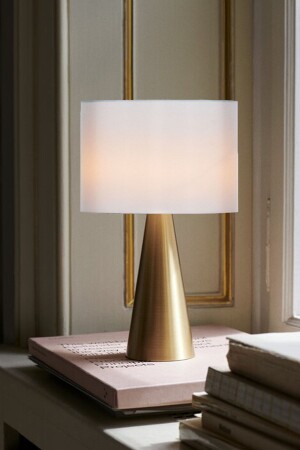 Holly Modern Funnel Metal Leg Fabric Head Table Lamp Modern Lampshade - Trend Avize