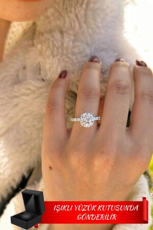 in light box -lab diamond 1. 51 carat gold solitaire ring - Laboratuvar Pırlantası Lp