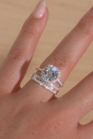Işıklı Kutuda Baget Ve Tektaş Yüzük - Crystal Diamond Zirconia