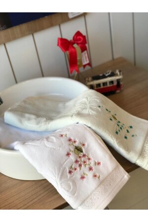 Jasmin 2-Piece Hand-Face Towel 50x90-mint-white 474780 - Özdilek