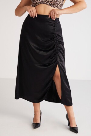 Jena Women's Bubbly Satin Look Drape Detailed Slit Midi Black Plus Size Skirt - Ethiquet