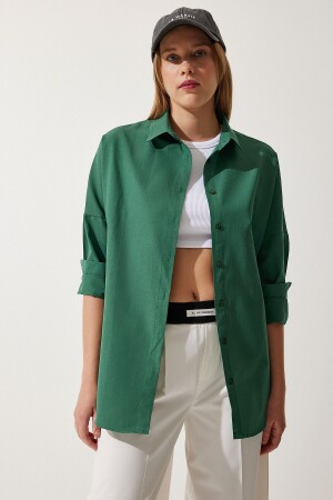 Kadın Zümrüt Yeşili Oversize Uzun Basic Gömlek 3900 DD00842 - Happiness İstanbul