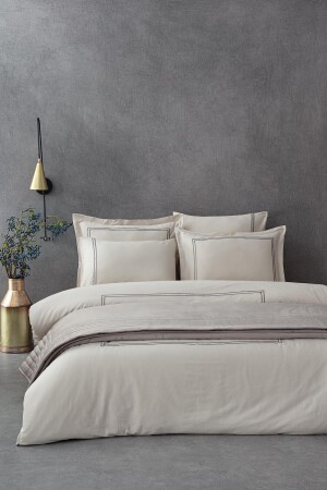 Lavin Battal Boy Nevresim Takımı %100 Organik Pamuk Saten Nakışlı Bej-gri 240x220 Cm NVRLVN240x220 - Ecocotton