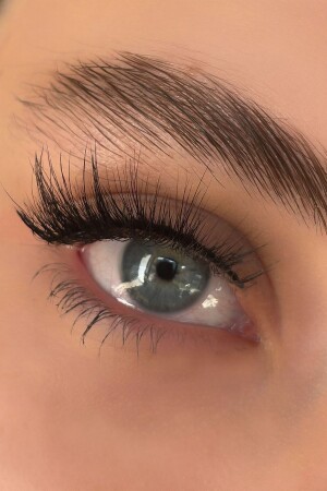 Layla Natural Silk False Eyelashes - Kayl's Beauty