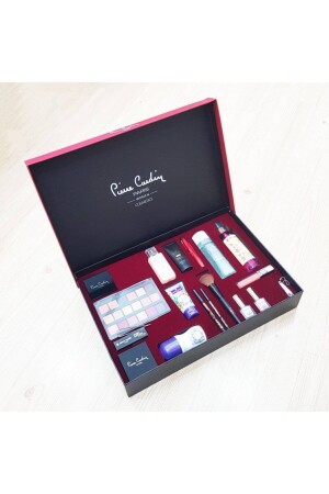 Legendäres 19-teiliges Make-up-Pflegeset ASN-MPN-869510595 - Pierre Cardin