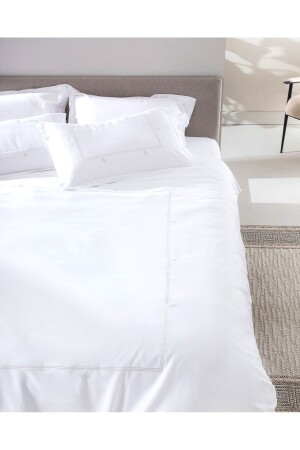 Lilas Family Size Nakışlı Saten Nevresim Takımı - Açık Gri NT0000000113-8682116850872 - Madame Coco