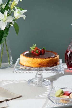 Linea Model Glass Footed Square Cake and Pastry Presentation Holder LN. SKE. 025. 01. 000 - Glamis