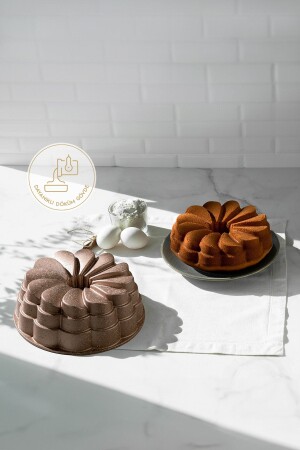 Magnolia Rose Gold Cast Cake Mold 26 Cm M01007G - Nehir