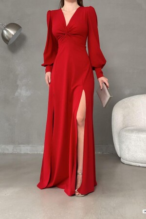Maxilanges Kleid mit langen Ärmeln und doppeltem Schlitz aus rotem Kreppstoff mit Knotendetail vorne - Deafox