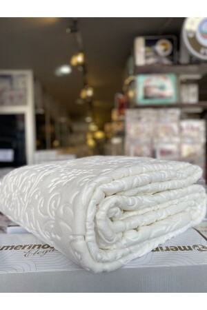 Merinos Fashion Çift Kişilik Kutulu Battaniye 200x240 3400gr FASHİON ÇİFT KİŞİLİK - Sarar
