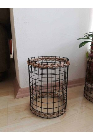 Metal Wire Mesh Flower Pot Riser - Egindra