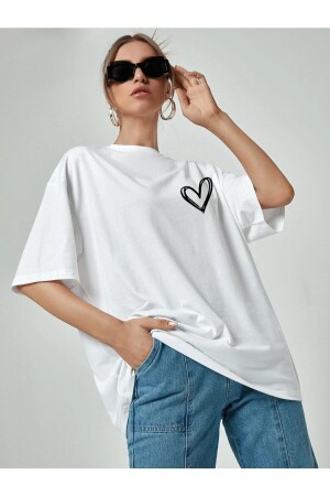 Minimal Kalp Baskılı Beyaz Oversize Tshirt - Doğannboss