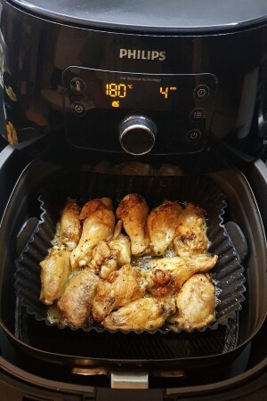 MNZ-Airfryer سليكون حاوية الطهي 20x20 سم متوافقة مع جميع Airfryers هواء أسود01 - GULHANILE