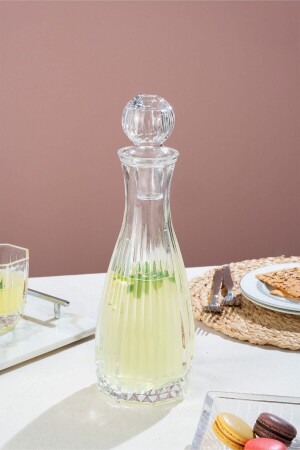 MNZ-Glass Line Model Iris Carafe LN. DIRT. 011. 00. 000 - Glamis