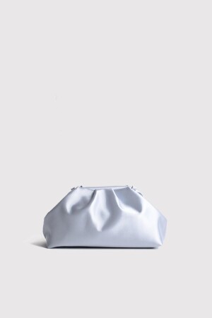 كيس ملابس المساء من فئة MNZ-Silver Women's Satin Clutch 0826BR22 - Berlesi