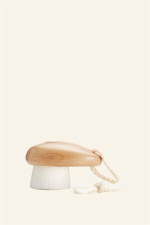 فرشاة تنظيف الجلد من نوع MNZ-Super Soft Skin Cleansing Brush 5028197962098 - THE BODY SHOP