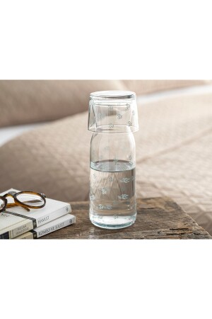 More Glass Bedside Jug 700 ml Green 10036412 - English Home