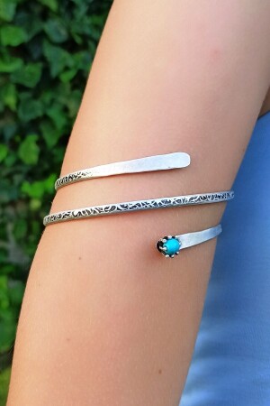Motif Shaped Natural Stone Silver Plated Handmade Adjustable Women's Arm Bracelet Bicep Bracelet - Fildişi Aksesuar