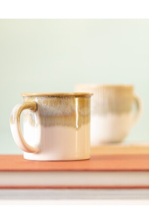 Mounted Cup - Madame Coco