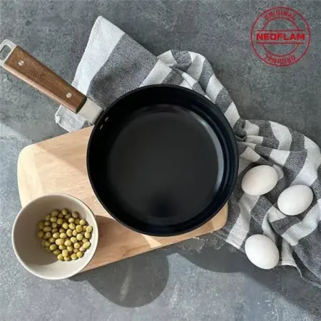 Neoflam Bien Aluminum Cast Wok Pan Black 20cm - Neoflam
