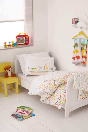 Niedliches Friends Kids Baby-Bettbezug-Set 100 x 150 - Mothercare