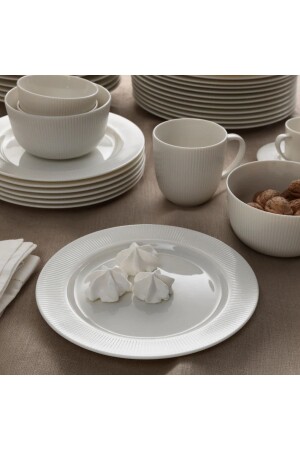 Ofantligt Dessert Plate 22 Cm White Feldspar Porcelain Dessert Plate Plate - Ikea