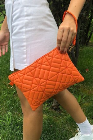 Orange gemusterte Portfolio-Clutch für Damen, 25 x 19 cm - Defnella