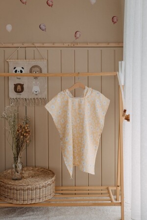 Organic Muslin Poncho Daisy-with snaps MB-0069 - Meymen Baby