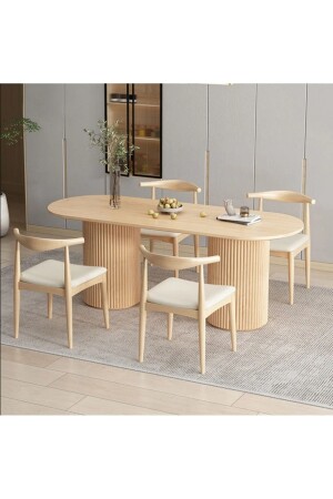 Ovaler Esstisch aus Holz - Moldhome