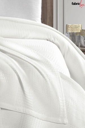 Patara Otel Pikesi Çift Kişilik 200 X 220 Cm Beyaz - Fabric Box