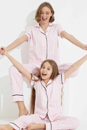 Pembe Beyaz Çizgili Düğmeli Biyeli Örme Pijama Takım - Siyah İnci
