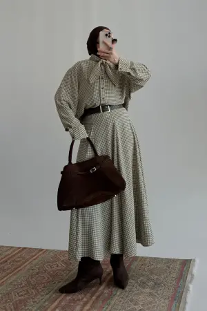 Plaid Scarf and Skirt Set in Beige-Khaki - Nuuwears