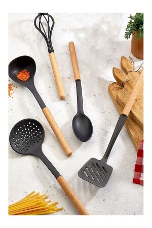 Practical 5-Piece Fireproof Non-Stick Bamboo Handle Teflon Serving Set 180 Degree Durable Serving Presentation Set - Lagabya