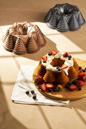 Prism Cake Mold Rosegold 600. 15. 01. 2283 - Emsan