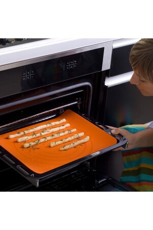 Professional Silpat Fireproof Non-Stick Washable Silicone Baking Mat (40X30 CM) 107 - Softbowl