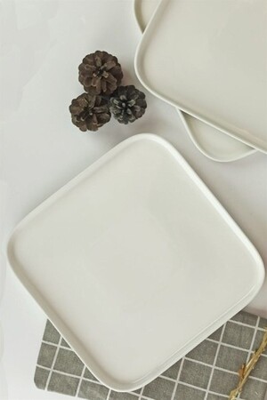 Pure Porcelain Square Serving Plate 18 Cm 1 Piece INT-AROW351 - AROW