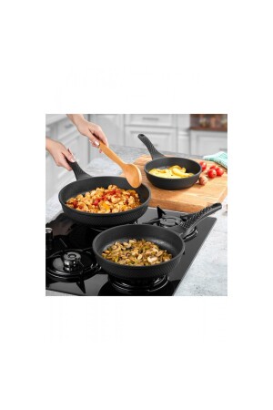 Quartz 3 Piece Cast Titanium Coating Fireproof Non-Stick 20 24 28 Cm Cast Iron Pan Set 134101 - Amboss
