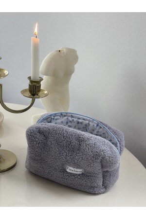 Rauchblaue, geblümte Plüsch-Make-up-Tasche aus Fell - Punchiess