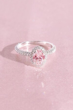 Rosafarbener ovaler 1-Karat-Solitärring - Crystal Diamond Zirconia