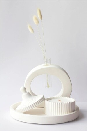 Round Model Vase Set and Ylang Ylang Scented Candle TP-1 - a&p