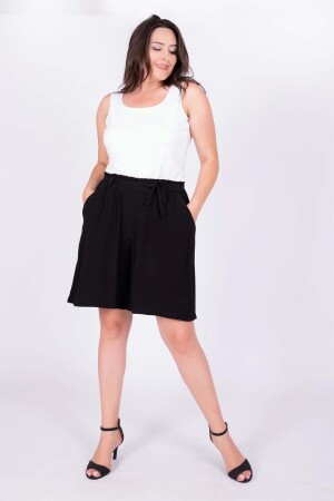 Schwarze Damenshorts mit elastischem Bund und Gürtel 34702 - Myline