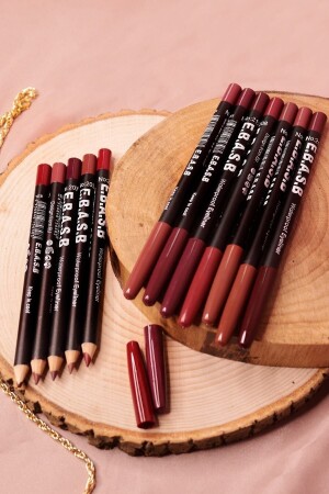 Set mit 12 farbigen Lippenstiften - Iman Of Noble