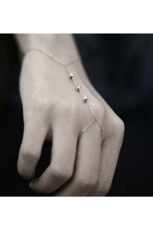 Silver Color Ball Detail Hand Accessory Shahmeran - Takıconcept